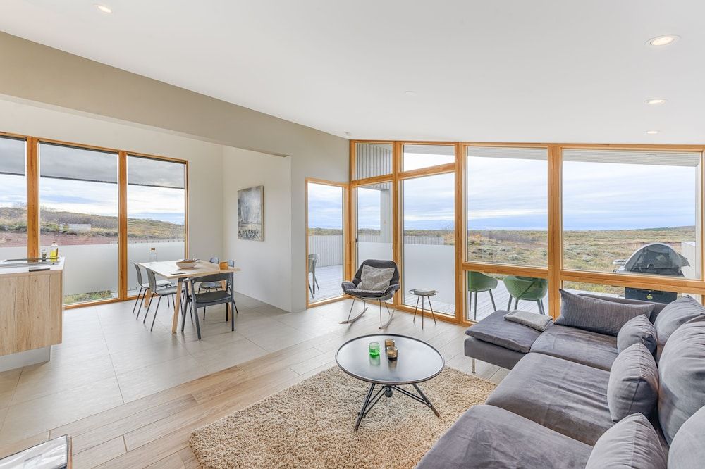 Kerbyggd: Luxury House and Cottage in Golden Circle Superior Cottage, 2 Bedrooms, 2 Bathrooms, Hot Tub 7