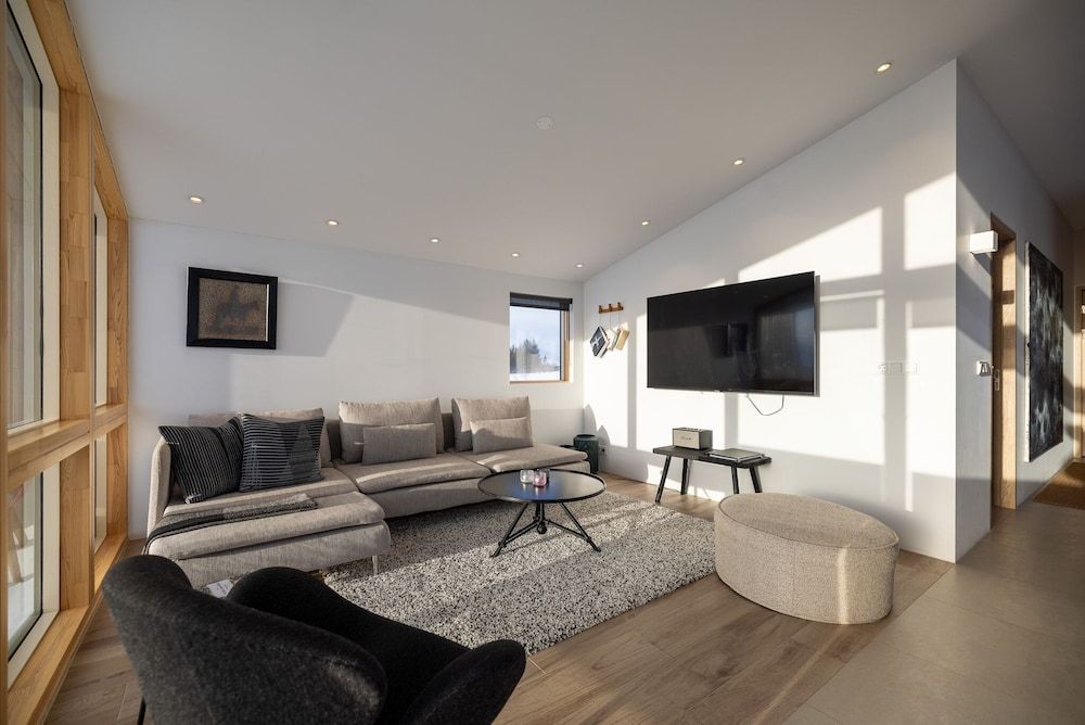 Kerbyggd: Luxury House and Cottage in Golden Circle Two bedroom suite House with hot tub 6