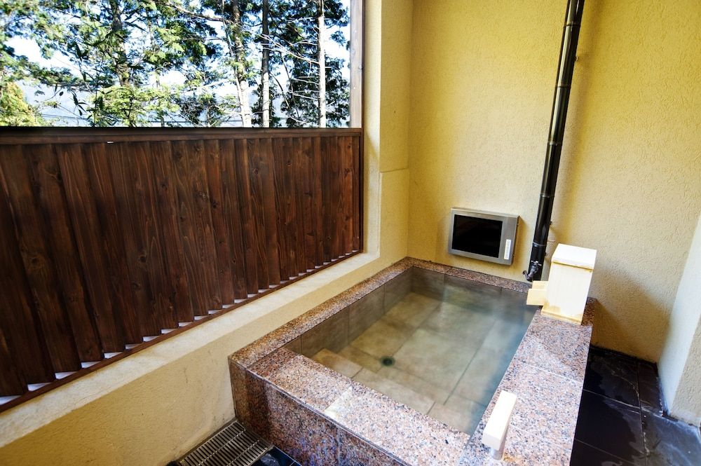 Hakone Suishoen Comfort Twin 12