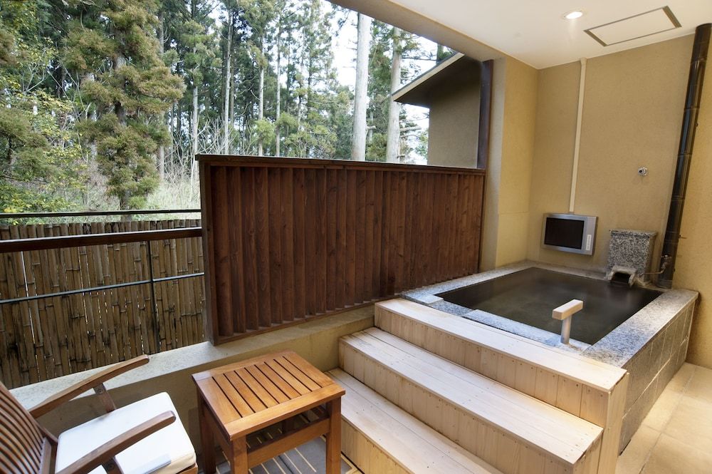 Hakone Suishoen Stylish Suite Twin 5