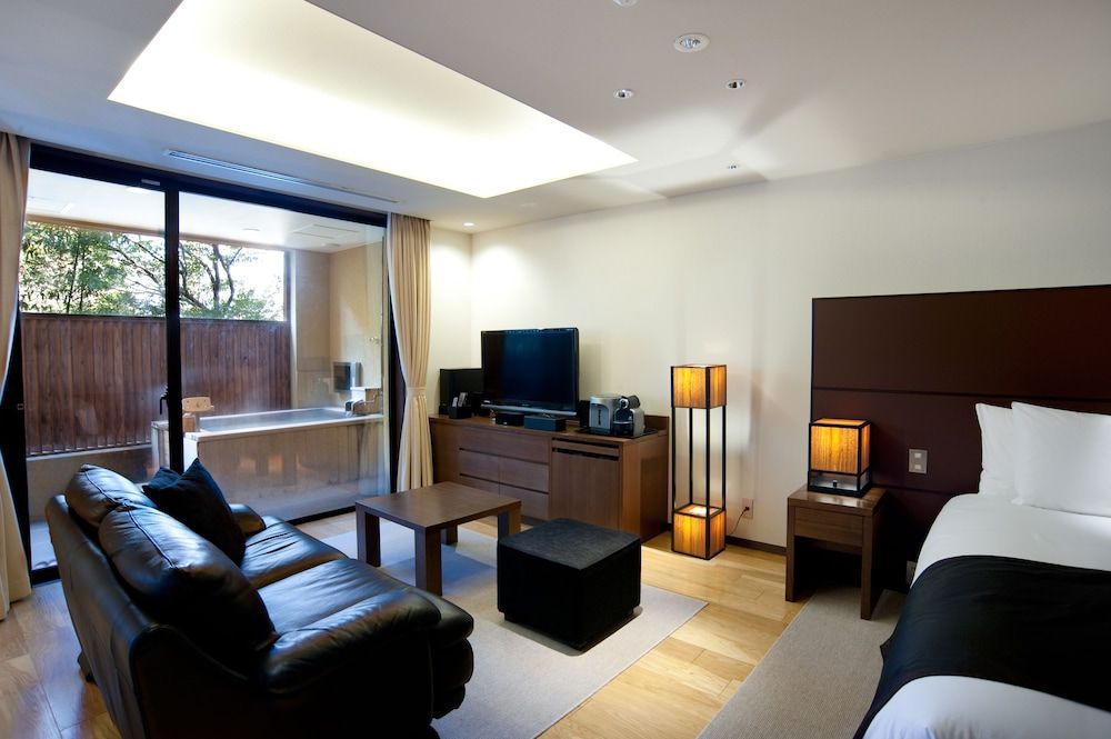 Hakone Suishoen Stylish Suite Twin 4