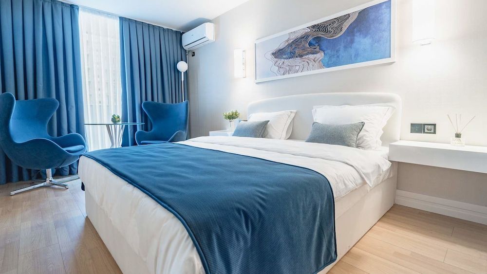 undefined Twin Towers by Picnic 6