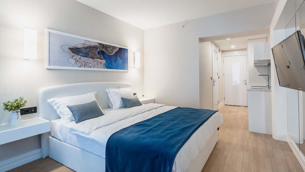 undefined Twin Towers by Picnic 7