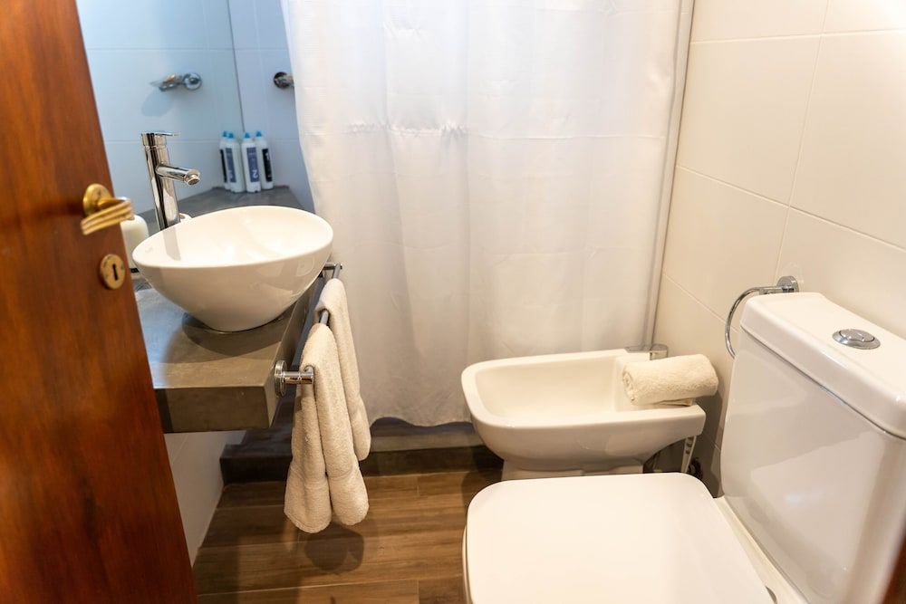 O2 Hotel Valeria del Mar Standard Triple Room 6