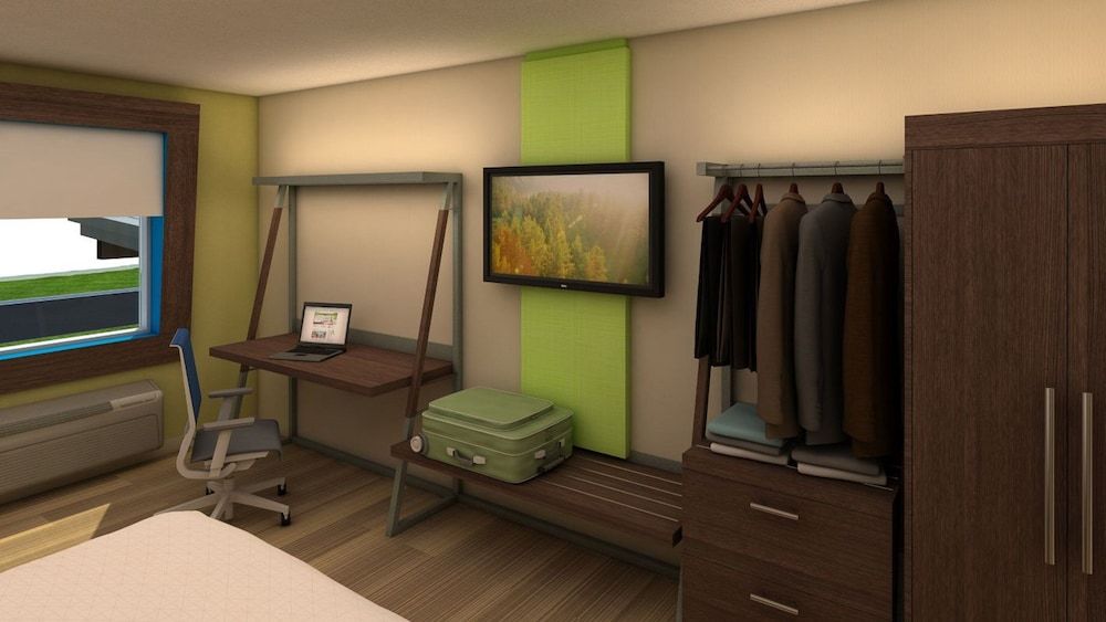 Suite, 1 King Bed with Sofa bed, Accessible Bathtub (Communications)