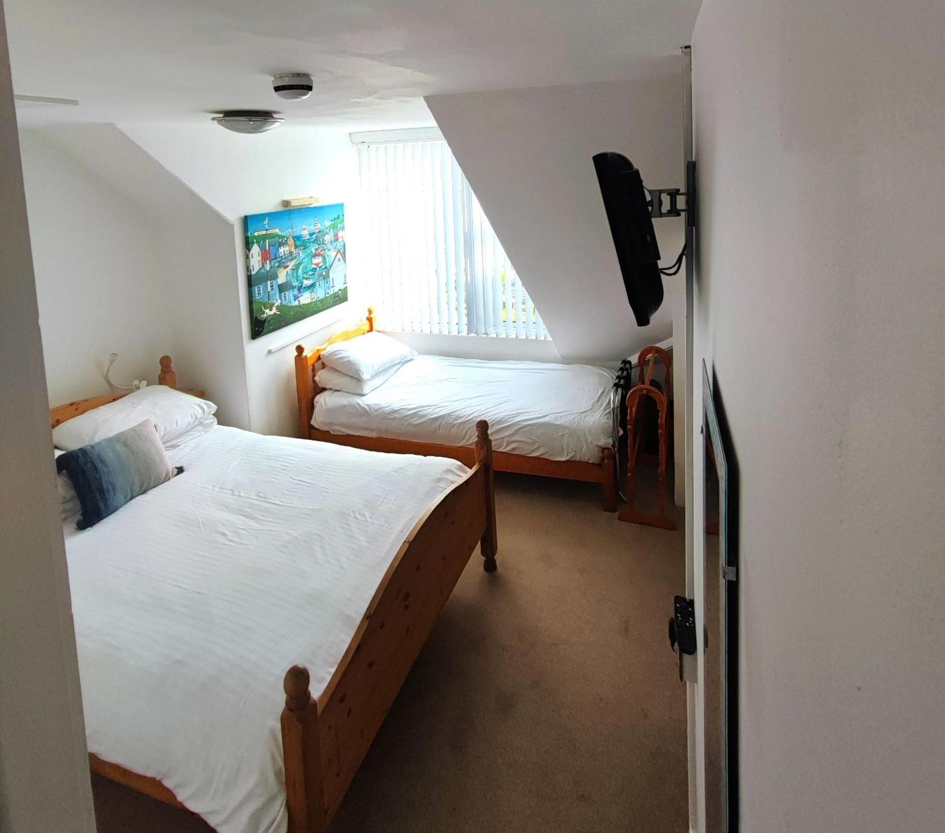 St Breca Triple Room with Bathroom 3