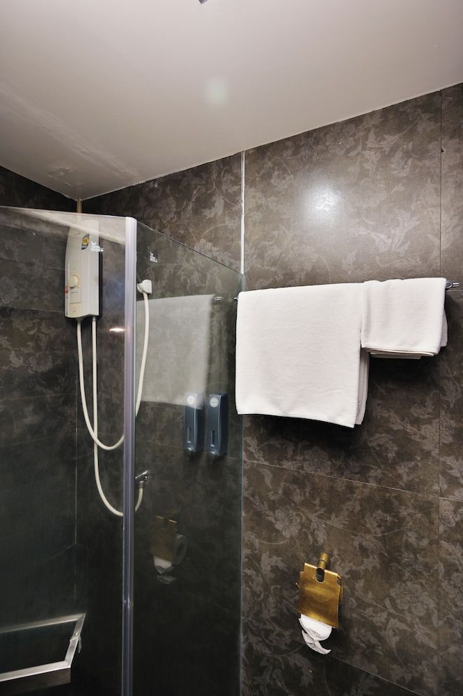 Diary Suite Deluxe Twin Room, Non Smoking 10