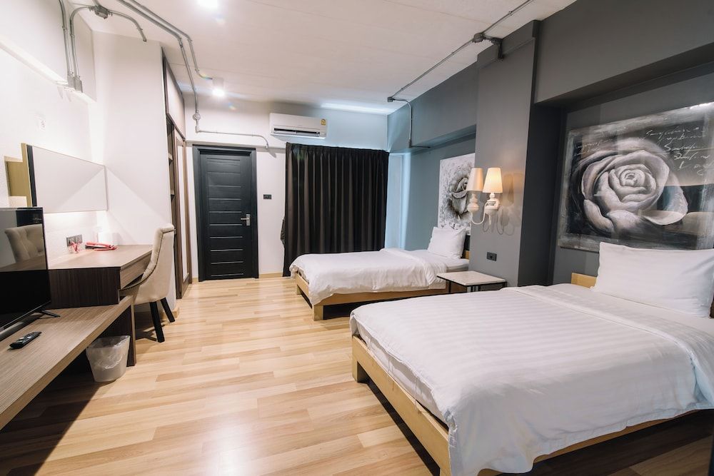 Diary Suite Deluxe Twin Room, Non Smoking 5