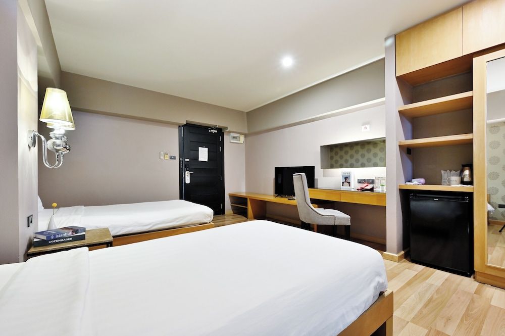 Diary Suite Deluxe Twin Room, Non Smoking 3