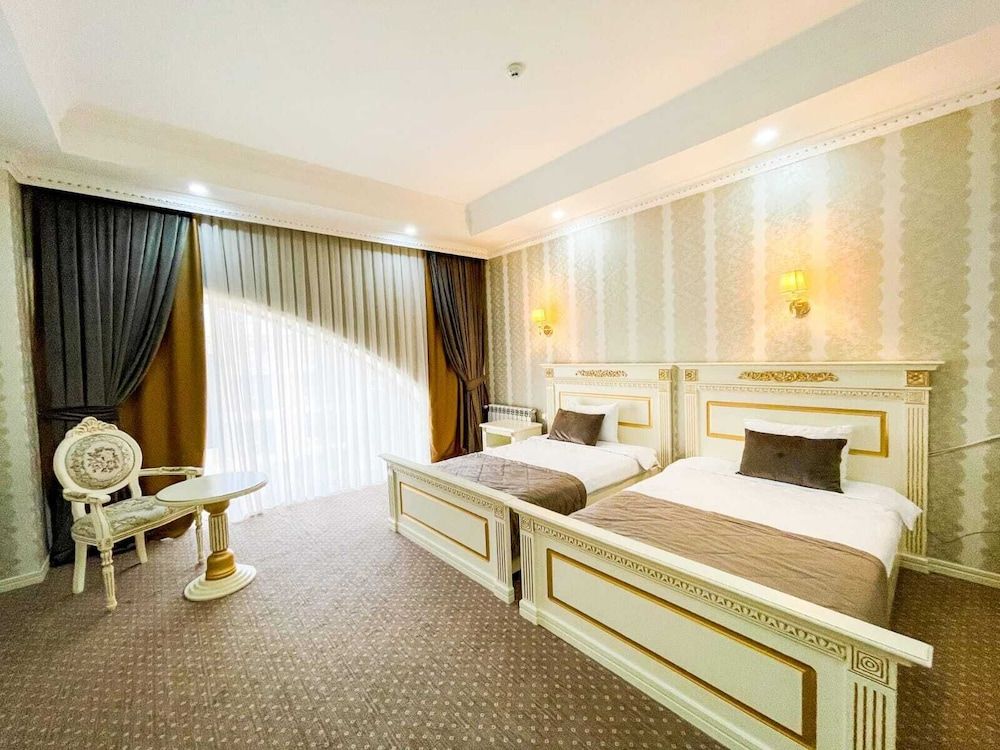 Premier Palace Hotel Standard Double or Twin Room 9
