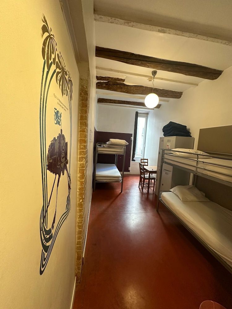 undefined Hostel Vertigo Vieux Port 2