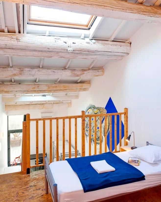 Bed in 6-Bed Mixed Dormitory Room