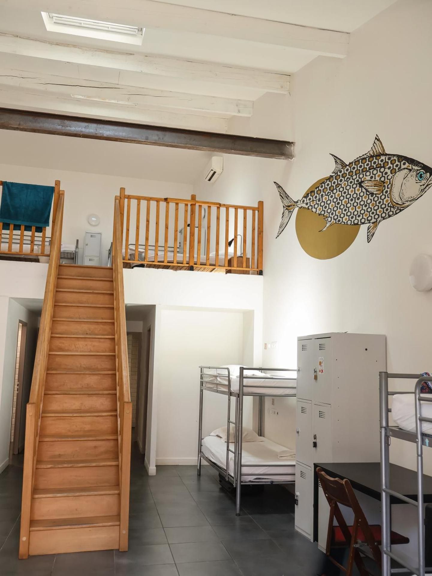 Single Bed in Mixed Dormitory -16 Rooms