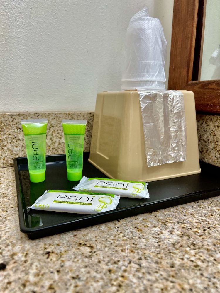 Saffron Inn & Suites Standard Double Room 4