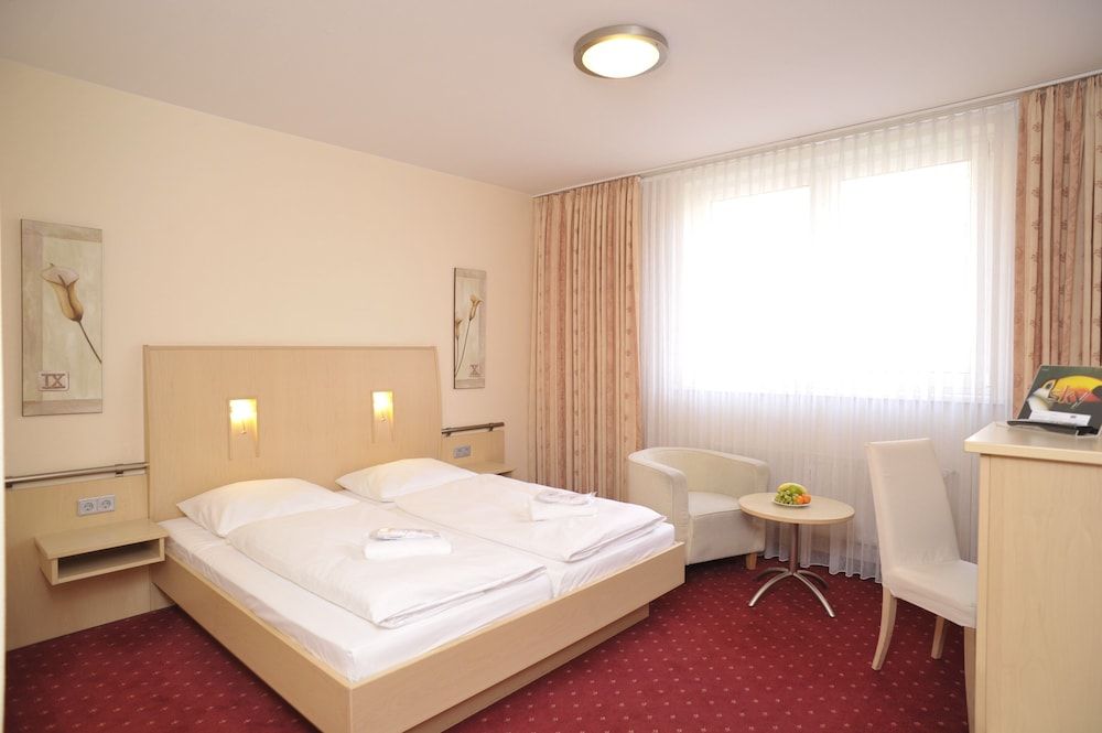 undefined Heikotel - City Nord 10