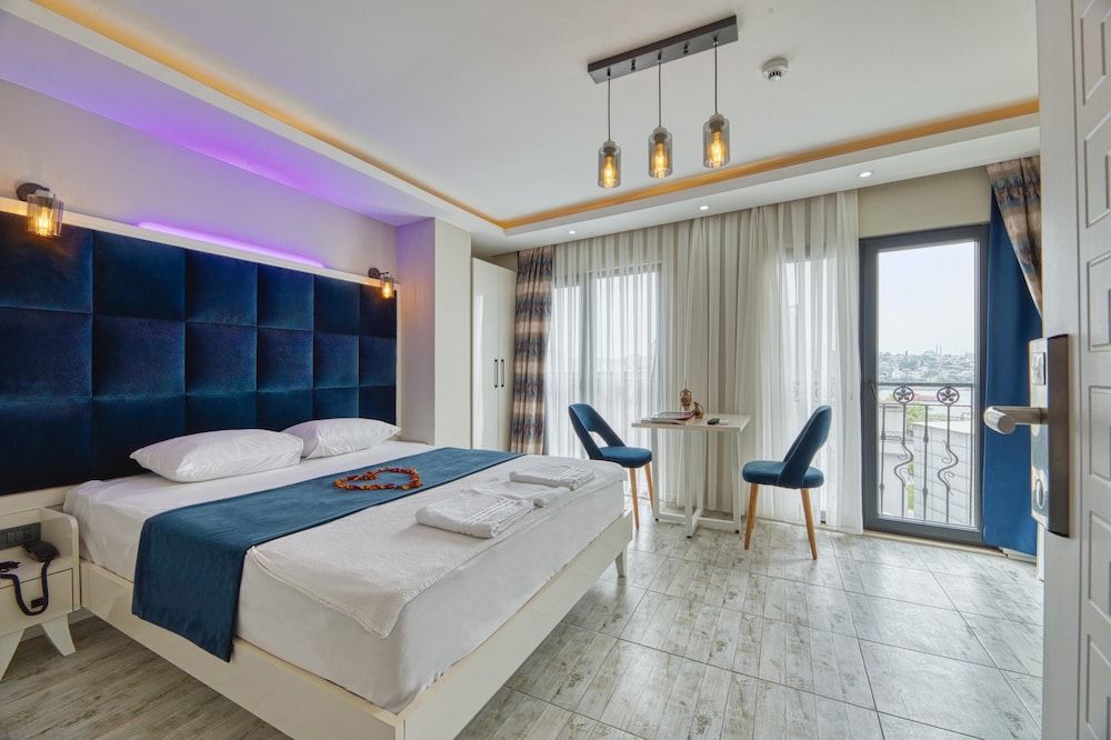New Galata Hotels Deluxe Room, Sea View 4