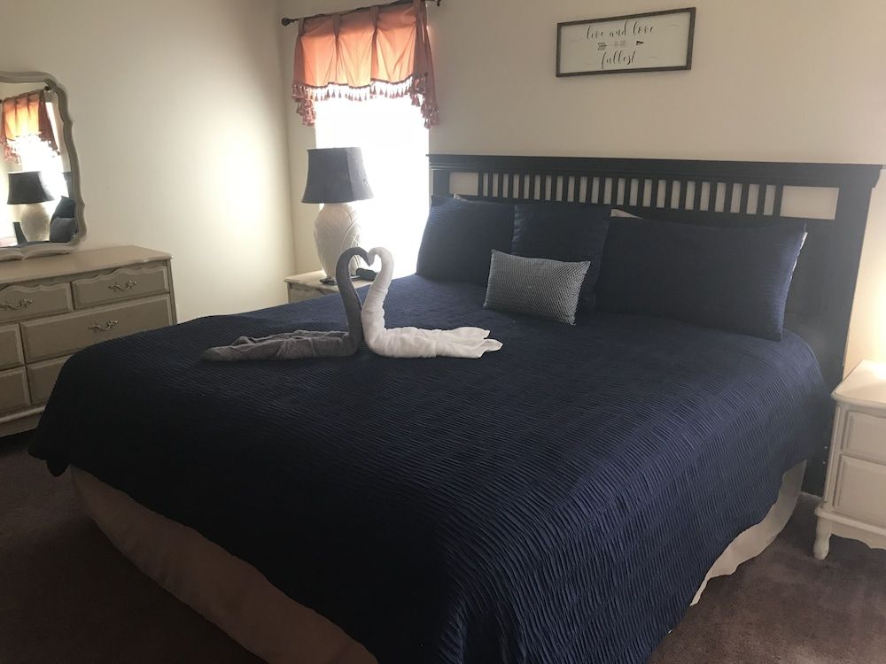 undefined Kissimmee Vacation Homes by Shine FM 2