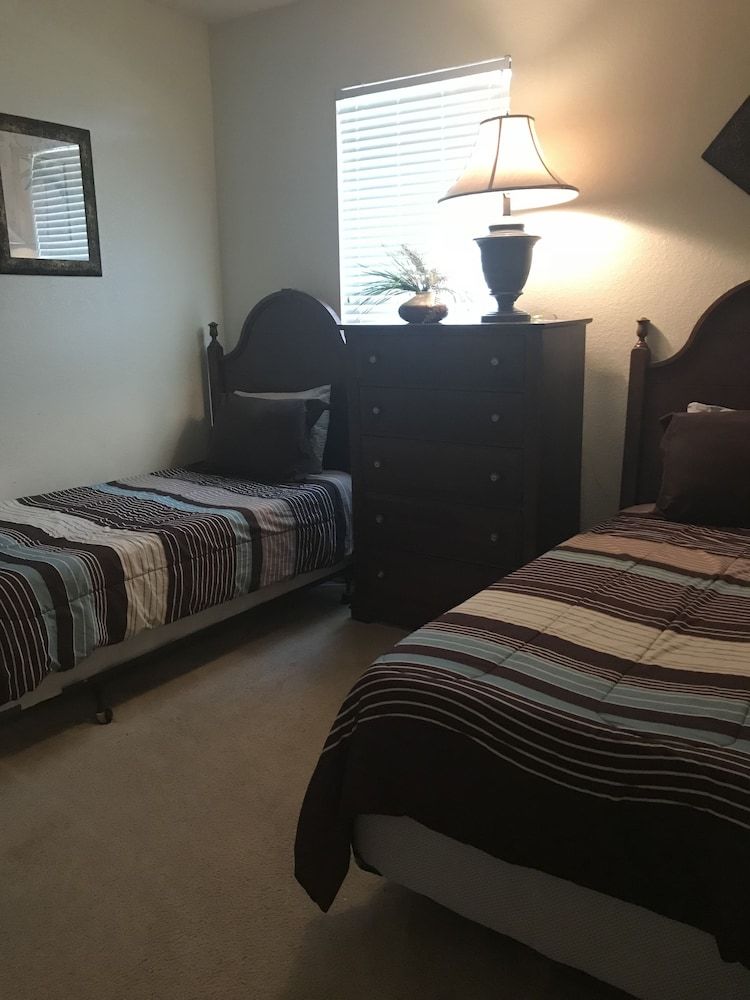 undefined Kissimmee Vacation Homes by Shine FM 8