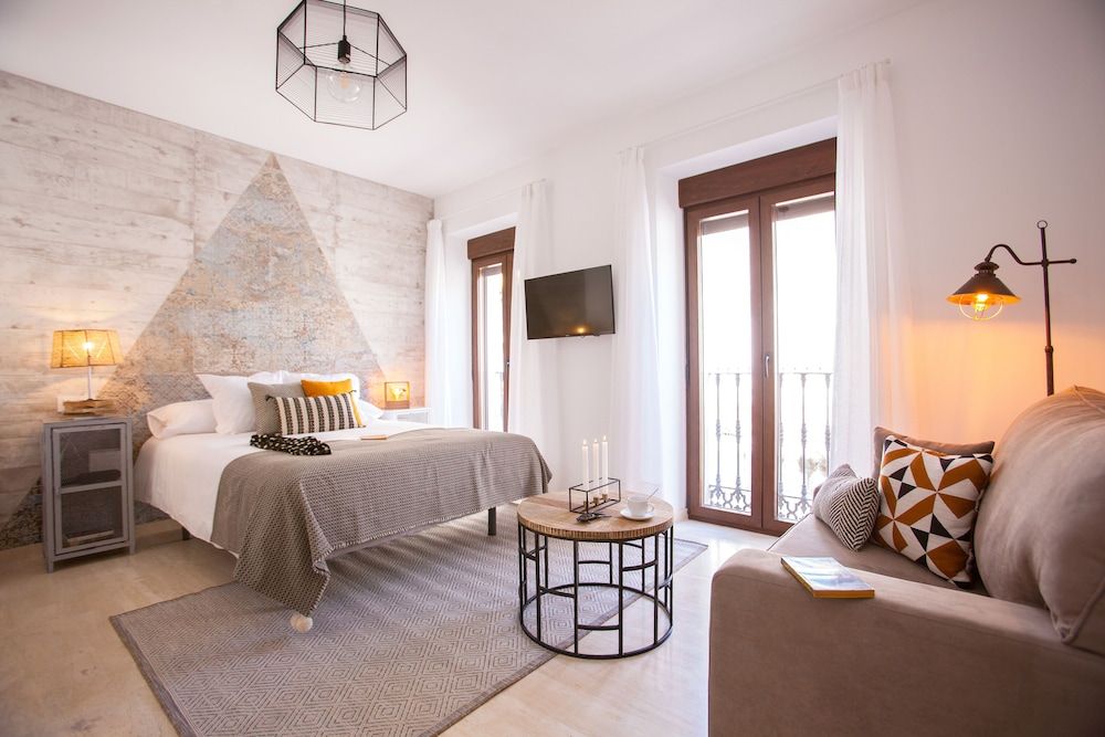 undefined Lukanda Mariana 8