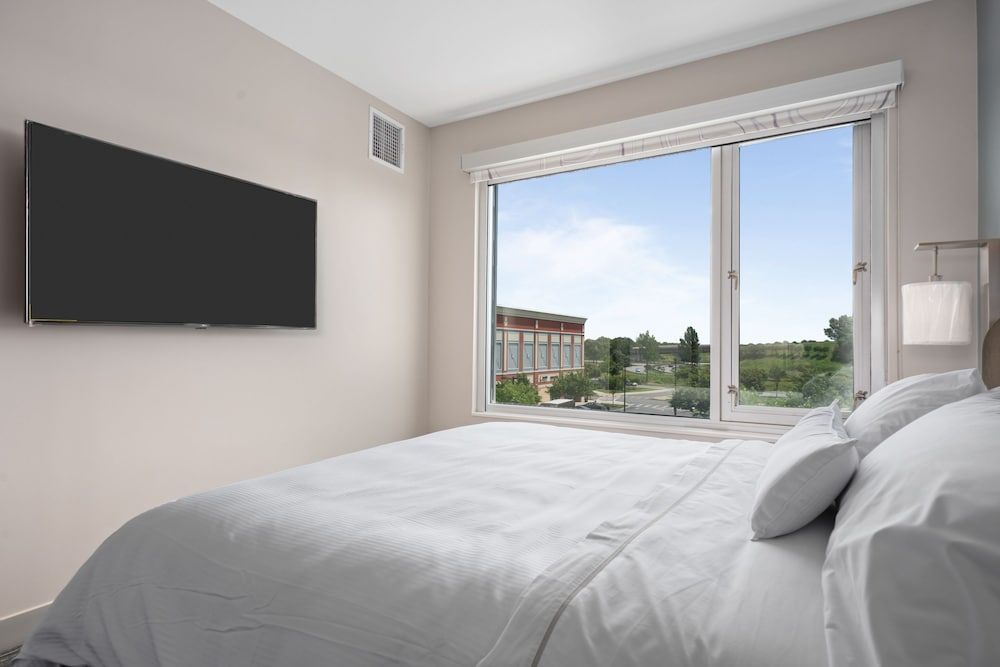 Suite, 1 Bedroom, Kitchen