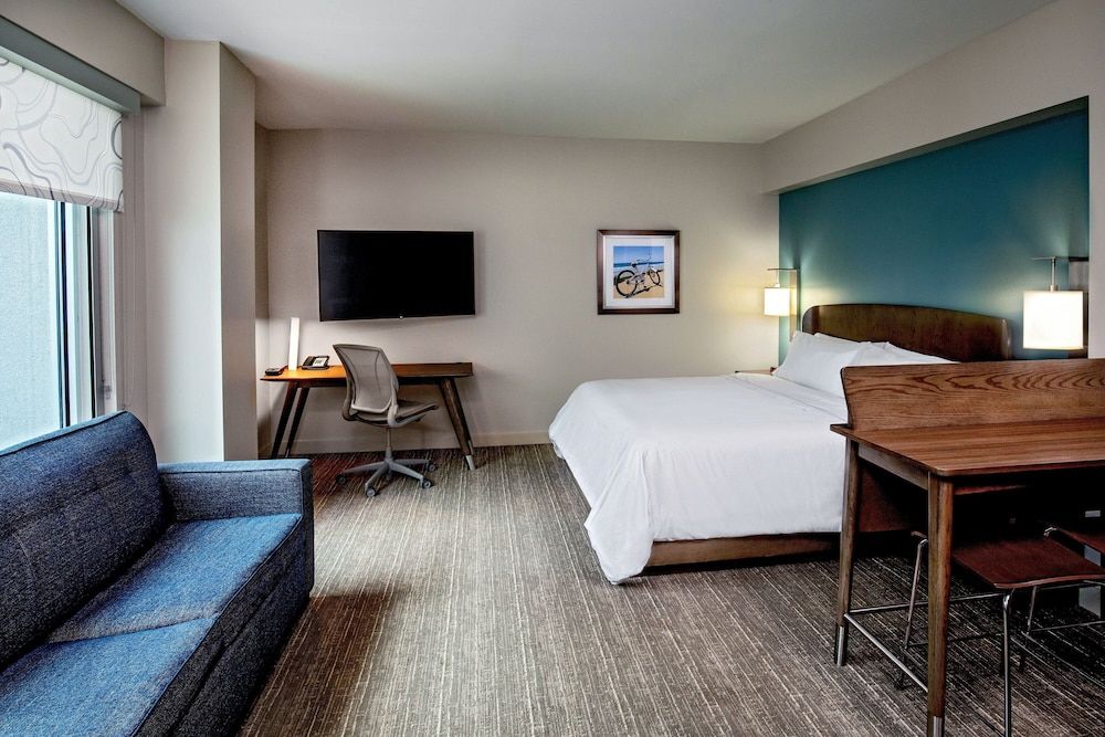 Studio Suite, King and Sofa Bed, Kitchen