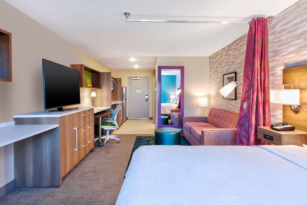 Studio Suite, 1 King Bed, Non Smoking