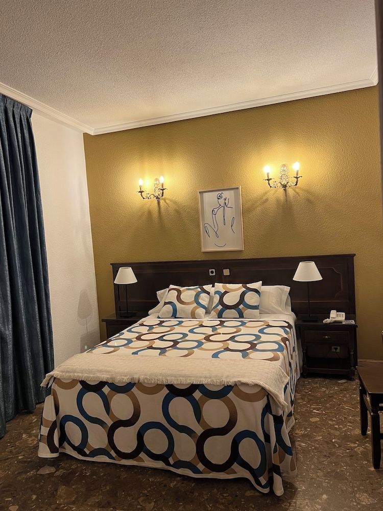 undefined Hostal Sonsoles Madrid Centro 2