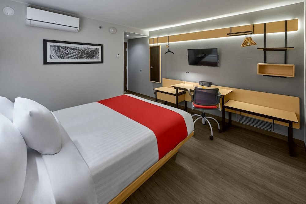 City Express by Marriott Guaymas Room, 1 Queen Bed 2