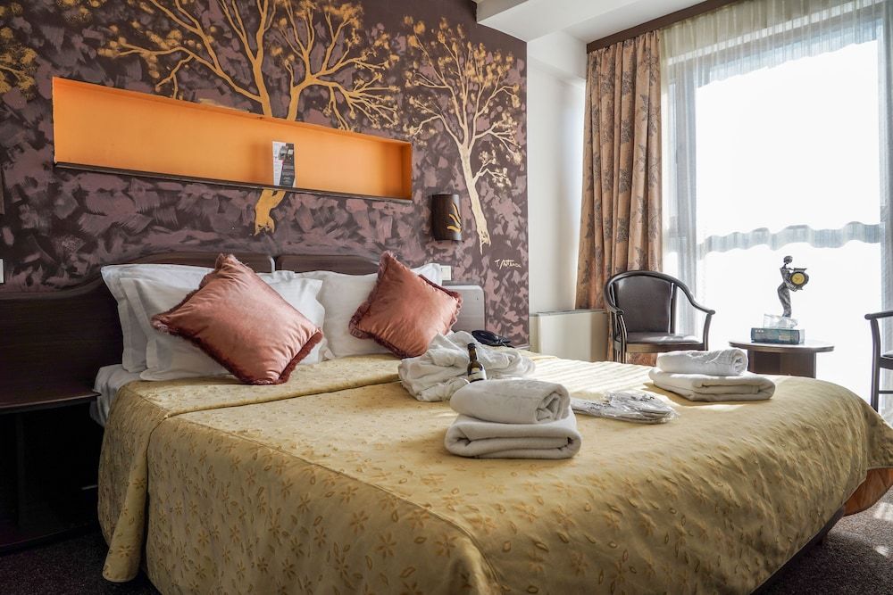 Hotel Razvan Standard Double Room, Non Smoking 6