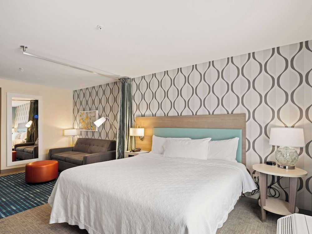Studio Suite, 1 King Bed, Non Smoking
