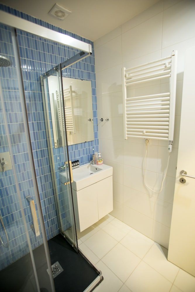 Living Porto Apartments by Porto City Hosts Apartment, 2 Bedrooms, Terrace (1) 6