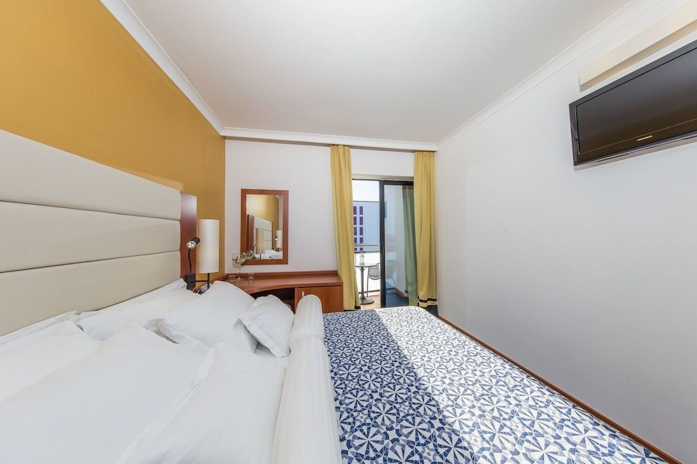 Hotel Ilirija Comfort Double Room, Balcony (Parking View) 2