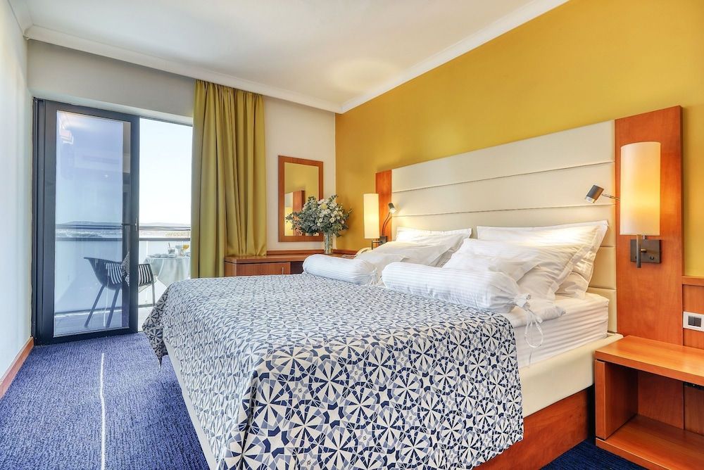 Hotel Ilirija Comfort Double Room, Balcony (Parking View) 8