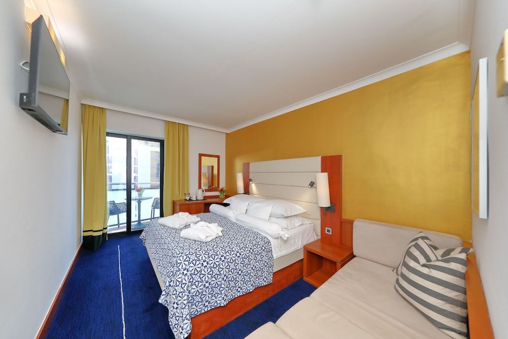 Hotel Ilirija Comfort Double Room, Balcony (Parking View) 3