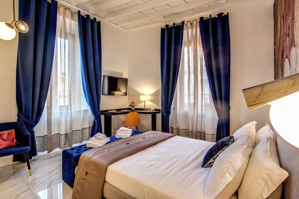 undefined Little Queen Pantheon Residence 5