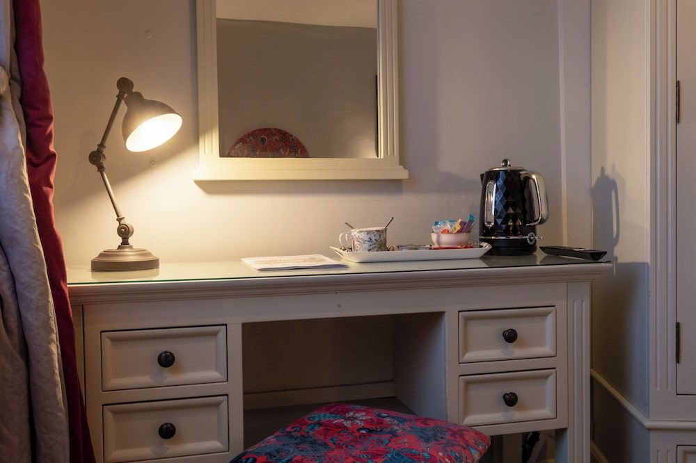 The Old Vicarage Classic Single Room 18