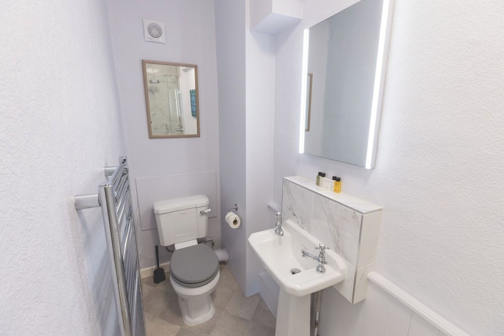 The Old Vicarage Classic Single Room 9