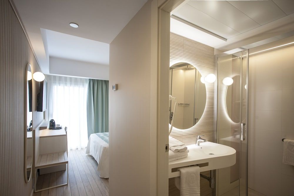 Hotel Ambassador Playa II