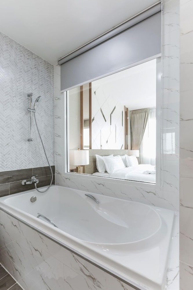 The 8 Hotel Udonthani Grand Deluxe Queen 5