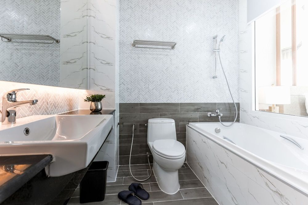 The 8 Hotel Udonthani Grand Deluxe King with City View 3