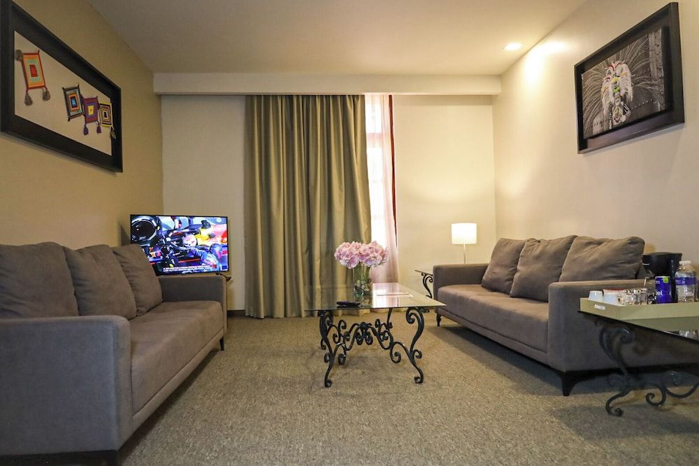 Hotel San Francisco Tlaxcala Luxury Room 12