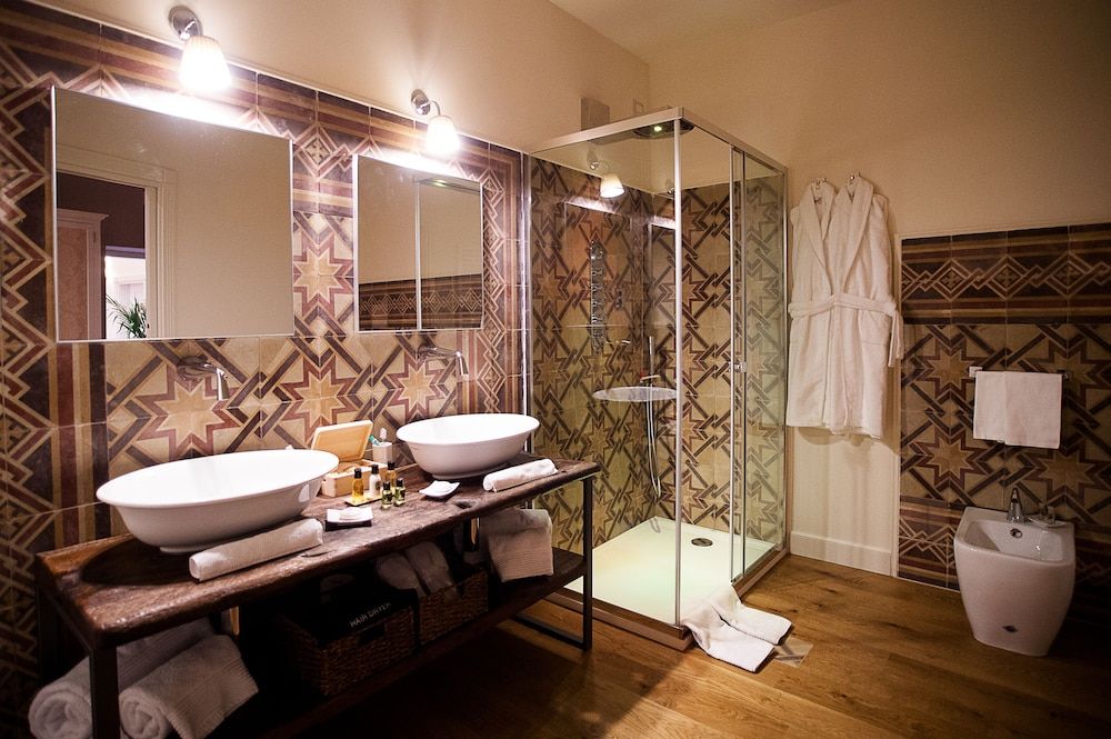 San Gemini Palace Junior Suite, City View 5