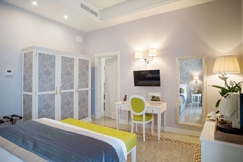 San Gemini Palace Executive Suite, Valley View 4