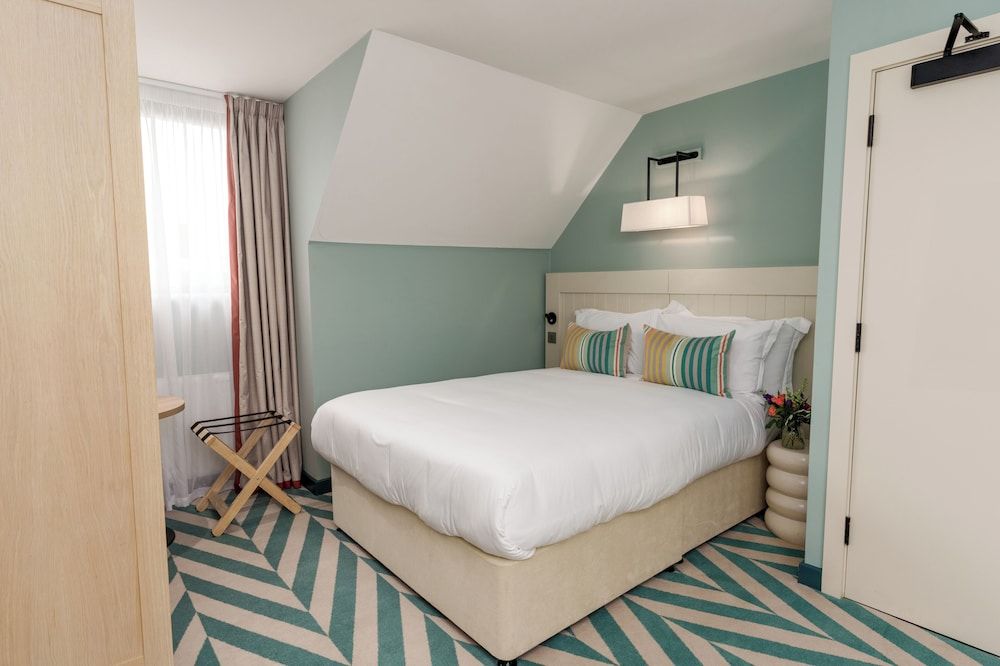 Classic Double Room