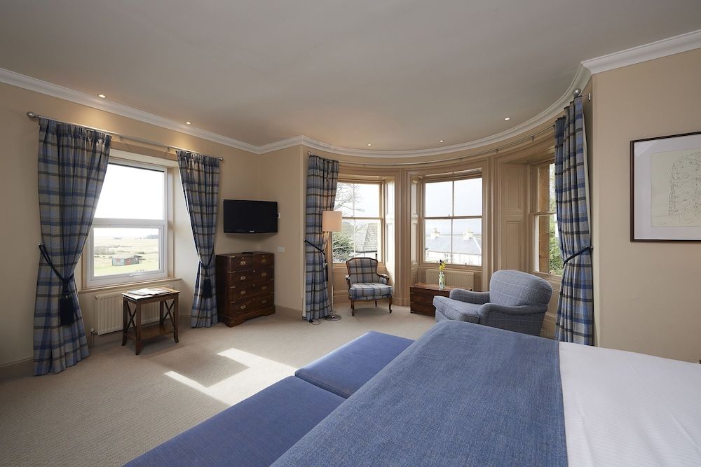 Royal Golf Hotel Standard Suite, 1 Bedroom, Golf View