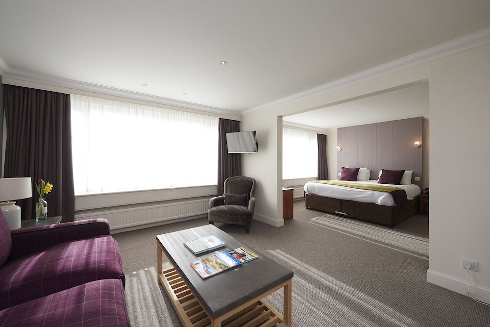 Royal Golf Hotel Standard Suite, 1 Bedroom, Golf View 3