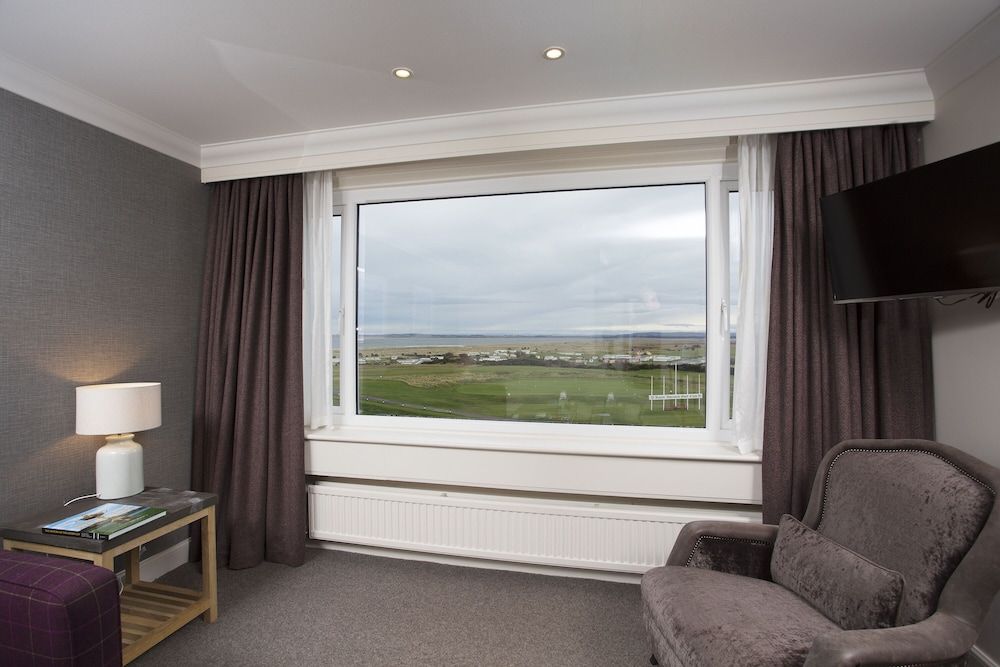 Royal Golf Hotel Standard Suite, 1 Bedroom, Golf View 6