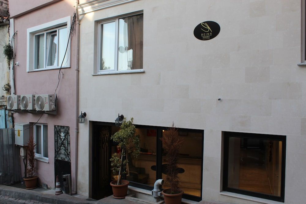 undefined The Reina Istanbul 5