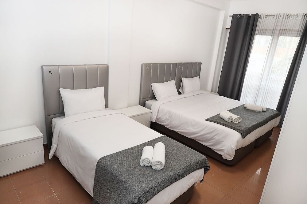 undefined Lisbon Home Host - Hostel