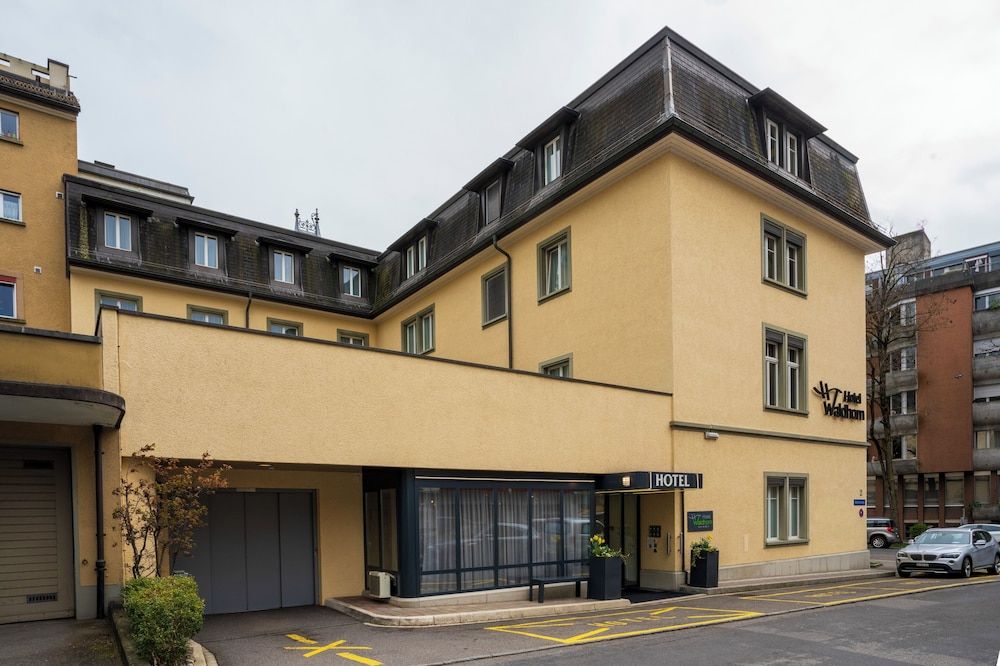 undefined Hotel Waldhorn 3